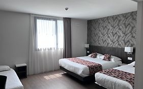 Brit Hotel Ploermel - Hotel de l'Hippodrome